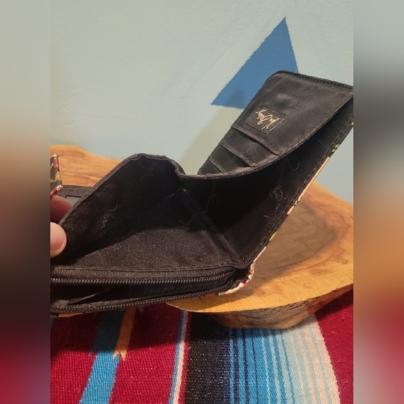 Vintage Vera Bradley Floral Zip And Snap Wallet Size Is Approx 4.5"W× 4" H - Picture 6 of 12